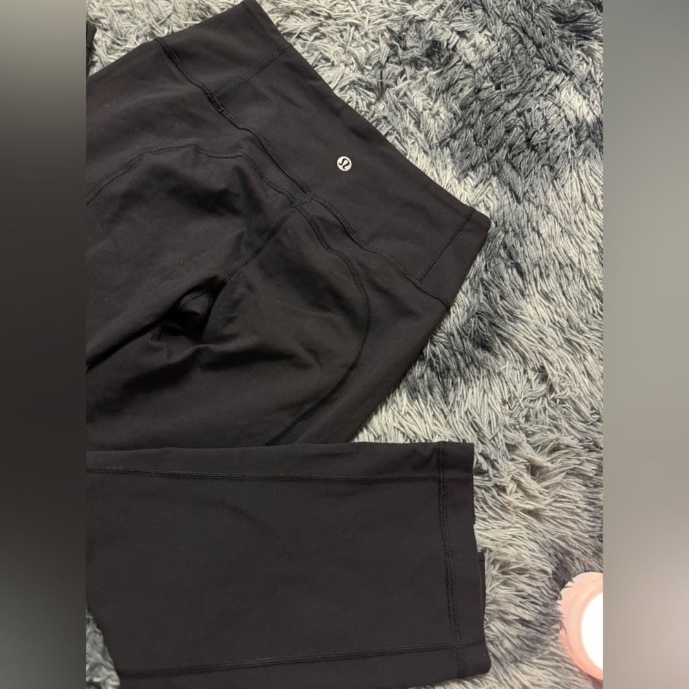 Lululemon Gather & Crow Crop